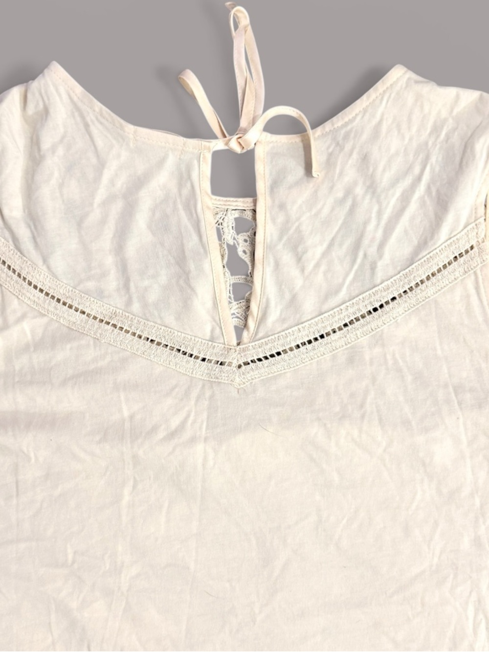 Anthropologie Ivory Floral Crochet Peplum Camisole - Picture 2 of 7